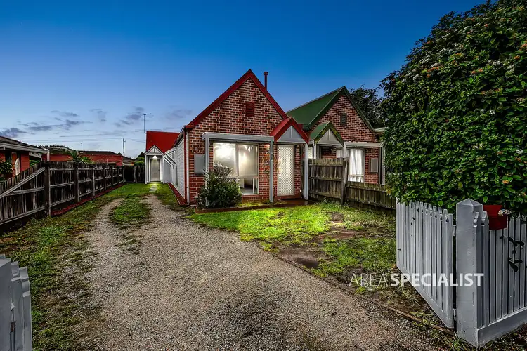 27B Renver Road, Clayton VIC 3168