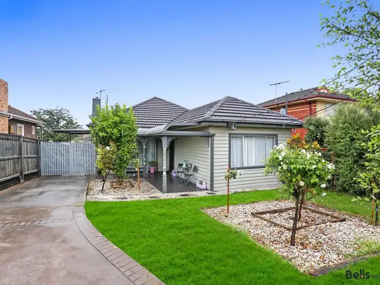 15 Anderson Road, Sunshine VIC 3020