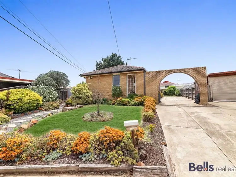 13 Glenrosa Court, St Albans VIC 3021