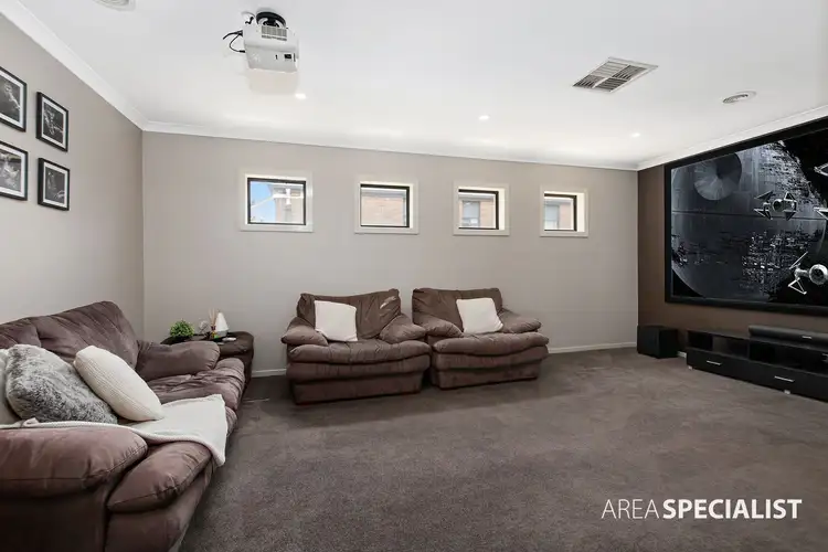 26 Pro Hart Way, Caroline Springs VIC 3023
