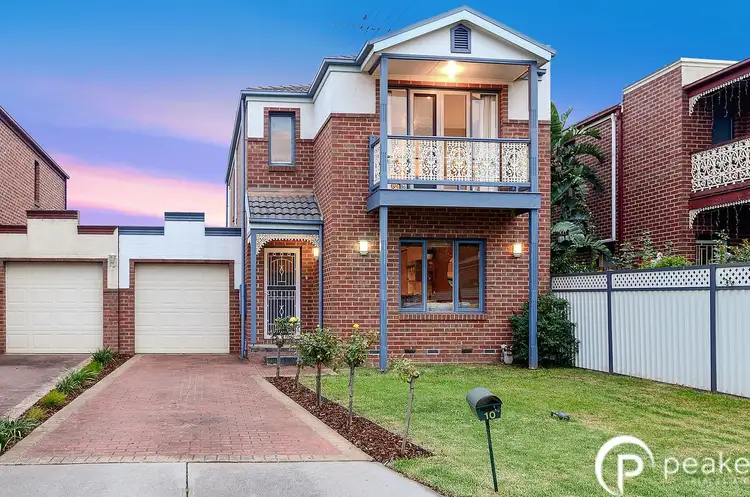 10 Zena Place, Berwick VIC 3806