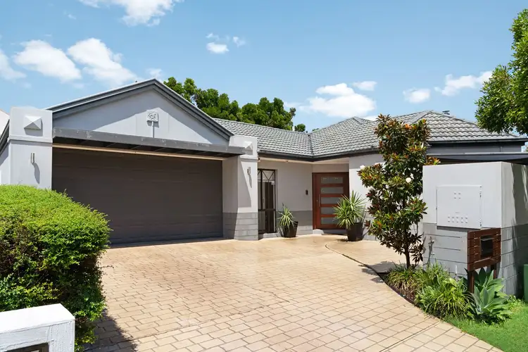 18 Parklane Place, Bulimba QLD 4171