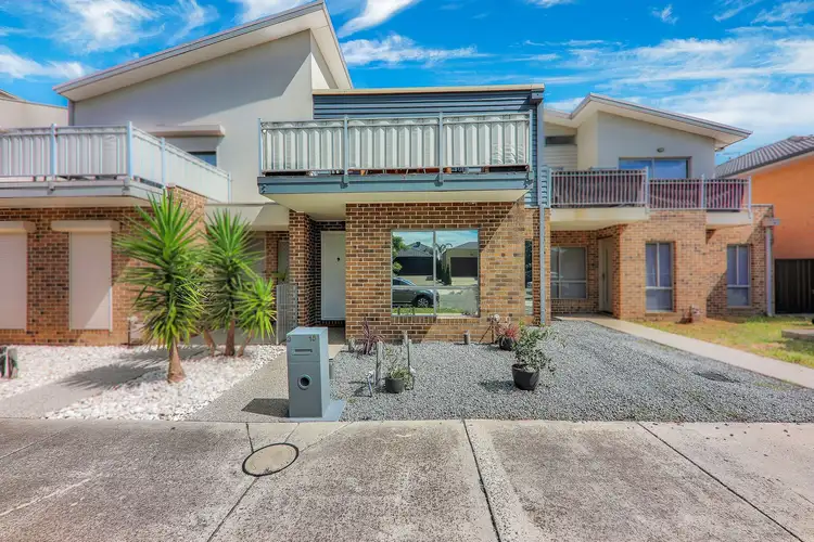 3/16 Clarendon Avenue, Craigieburn VIC 3064