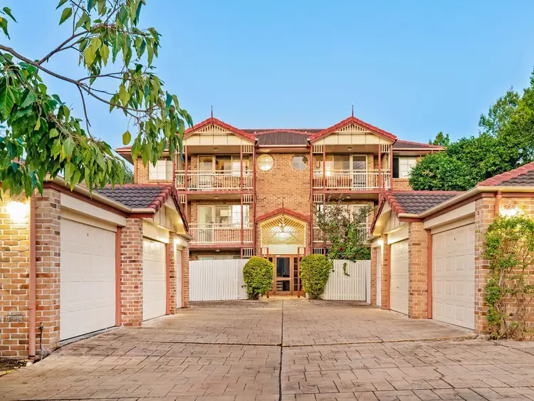 Main view of Homely unit listing, 4/33 Bilyana Street, Balmoral QLD 4171