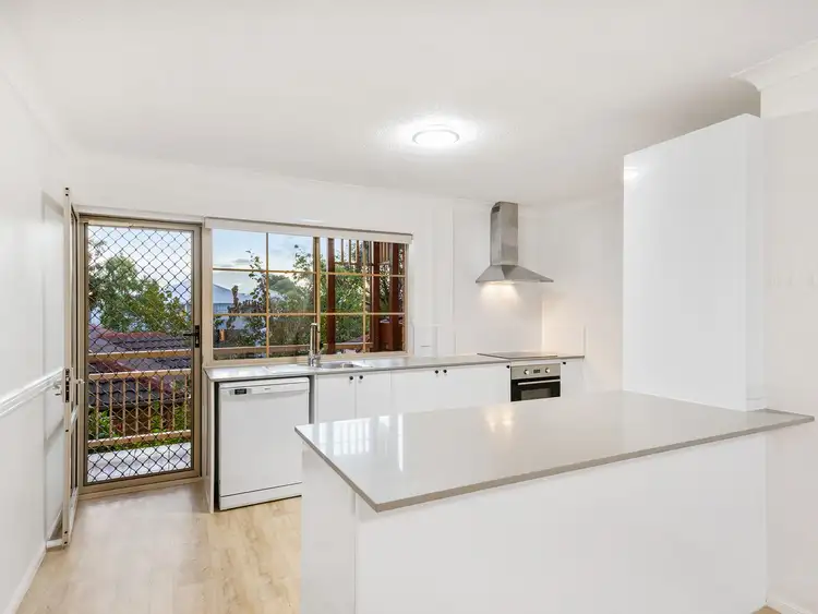 Sixth view of Homely unit listing, 4/33 Bilyana Street, Balmoral QLD 4171