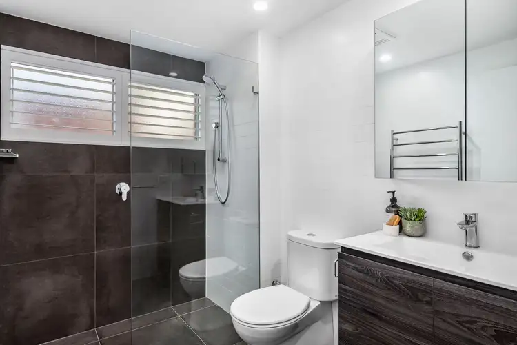 Fifth view of Homely apartment listing, 4/111 Burns Bay Road, Lane Cove NSW 2066