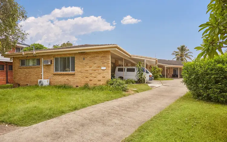 2/8 Leonard Avenue, Surfers Paradise QLD 4217