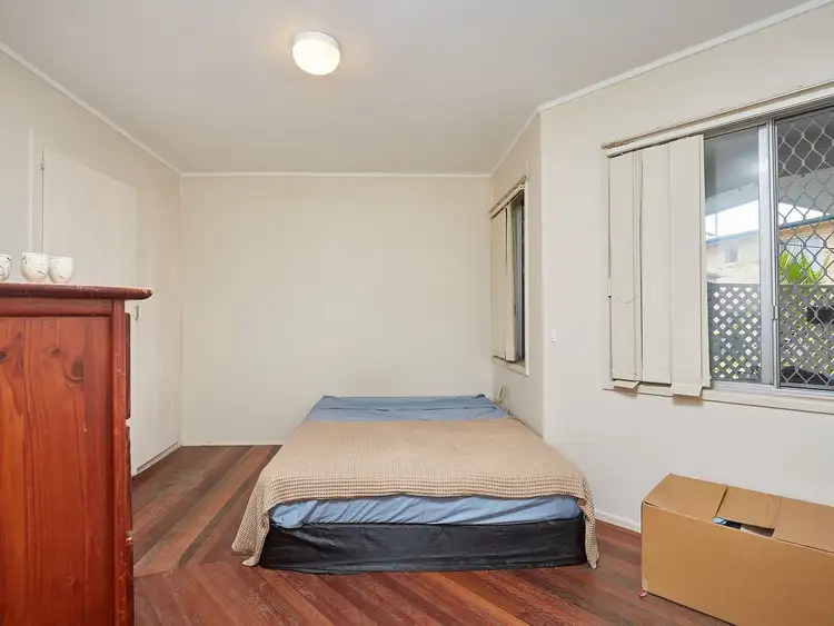 Fifth view of Homely unit listing, 2/8 Leonard Avenue, Surfers Paradise QLD 4217