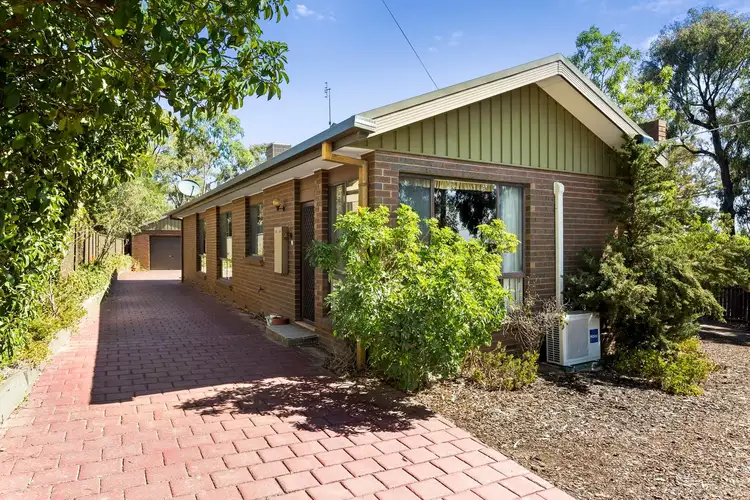 34 Houlahan Street, Flora Hill VIC 3550
