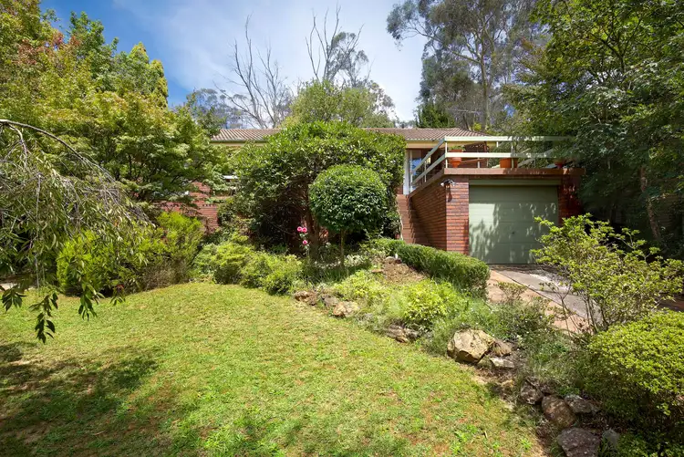 48 Yanko Avenue, Wentworth Falls NSW 2782