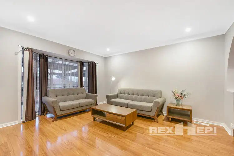 Fourth view of Homely house listing, 10 Garfield Court, Hampton Park VIC 3976