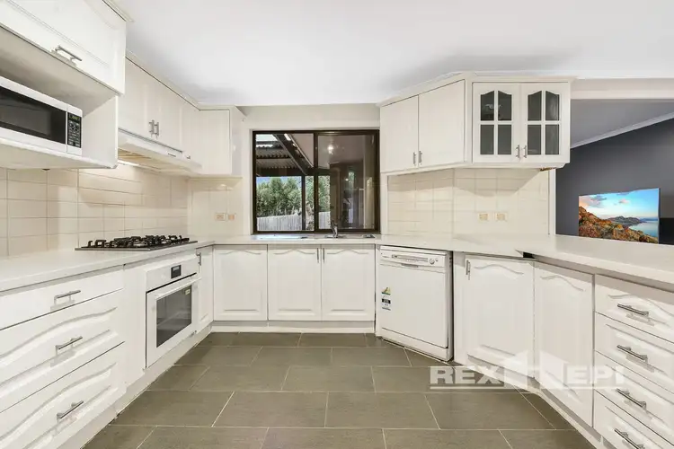 Sixth view of Homely house listing, 10 Garfield Court, Hampton Park VIC 3976