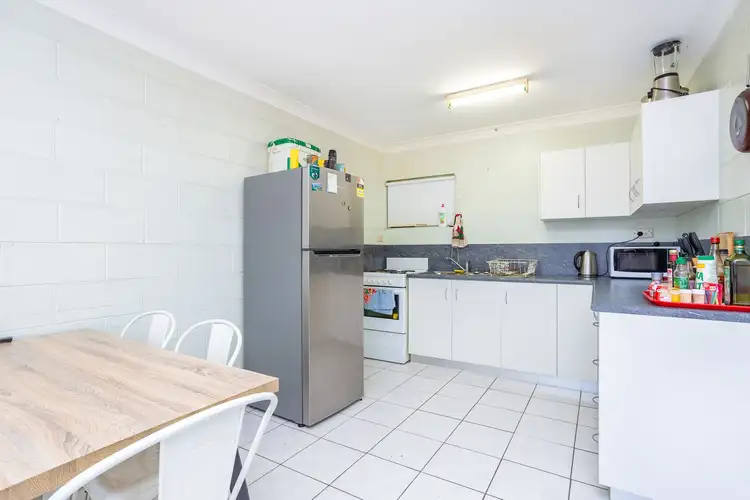 Sixth view of Homely unit listing, 2/260 Grafton Street, Cairns North QLD 4870