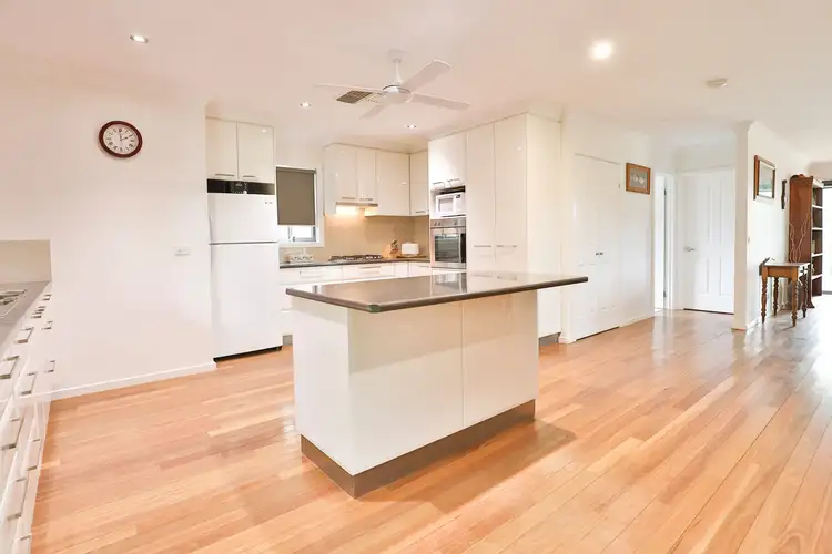 Sixth view of Homely house listing, 6 Robyn Court, Irymple VIC 3498