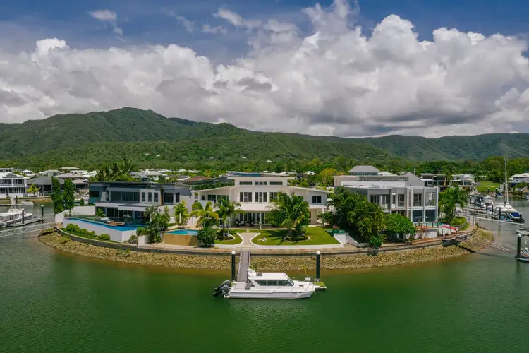 1 Ragamuffin Quay, Trinity Park QLD 4879