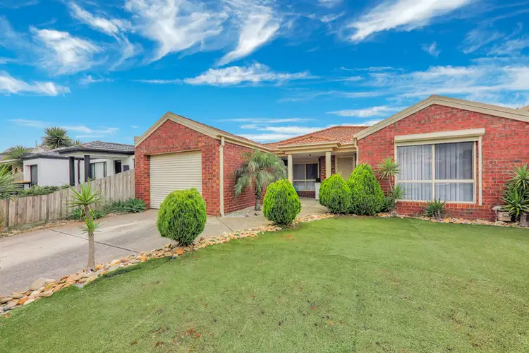 9 Shepherd Avenue, Roxburgh Park VIC 3064