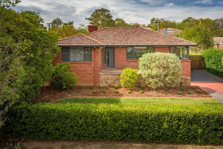 Second view of Homely house listing, 7 Hartog Street, Griffith ACT 2603