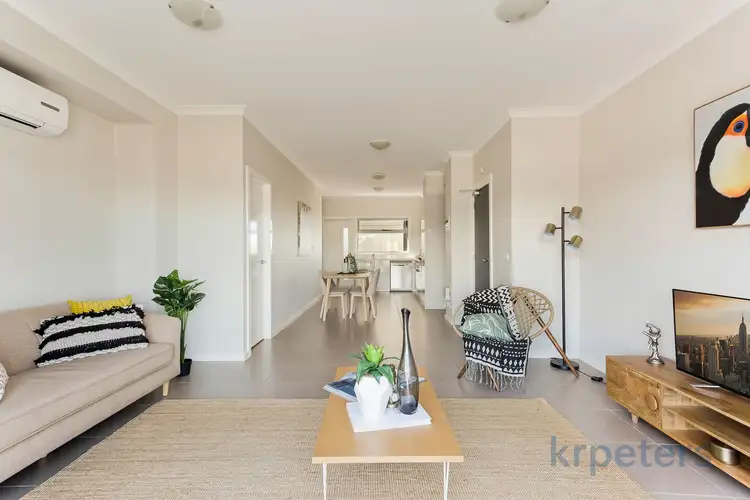 10 Rocket Lane, Cranbourne North VIC 3977