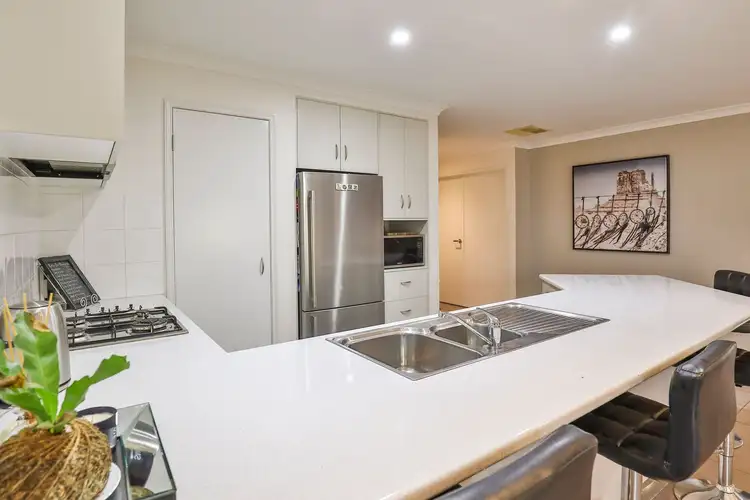 Sixth view of Homely house listing, 2 Kittyhawk Court, Mildura VIC 3500