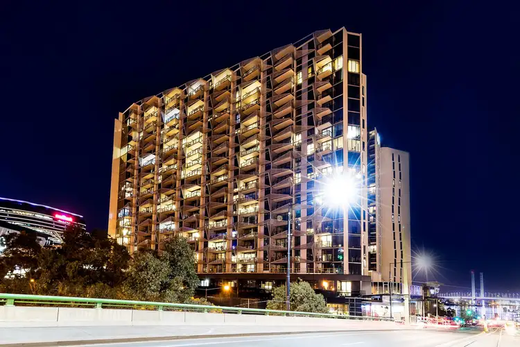 2106/673 La Trobe Street, Docklands VIC 3008