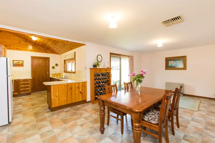 Fifth view of Homely house listing, 18 Kurrajong Street, Red Cliffs VIC 3496
