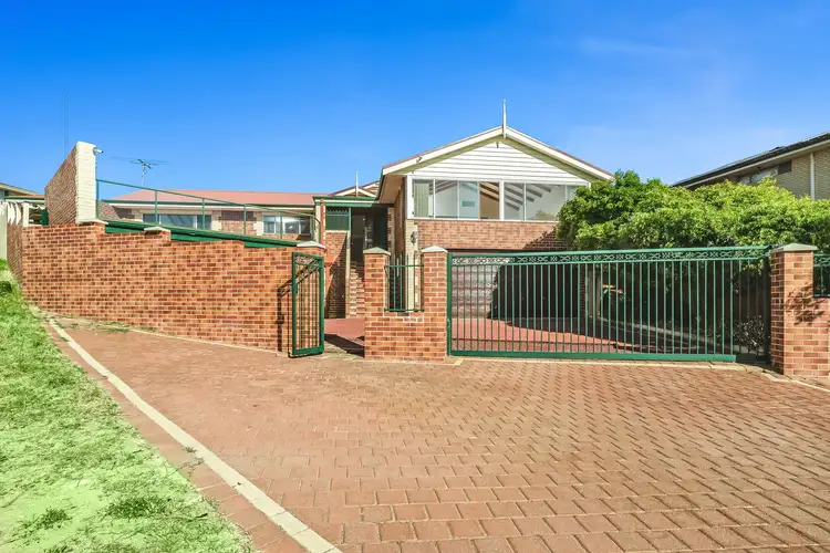 6 Seltrust Place, Ocean Reef WA 6027