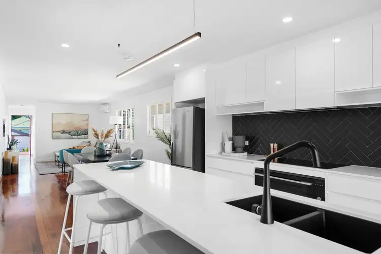 65 Beelarong Street, Morningside QLD 4170