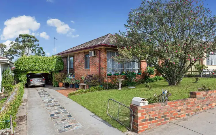 39 Kookaburra Avenue, North Bendigo VIC 3550