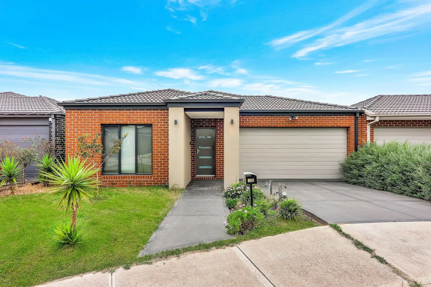 Main view of Homely house listing, 35 Mountleigh Circuit, Craigieburn VIC 3064