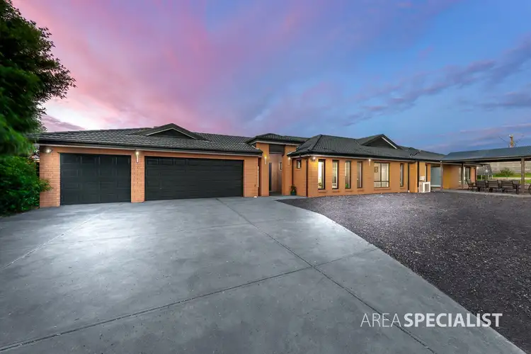 Second view of Homely house listing, 8 Daintree Retreat, Caroline Springs VIC 3023