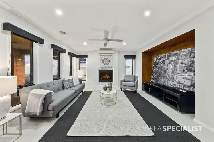 Third view of Homely house listing, 8 Daintree Retreat, Caroline Springs VIC 3023