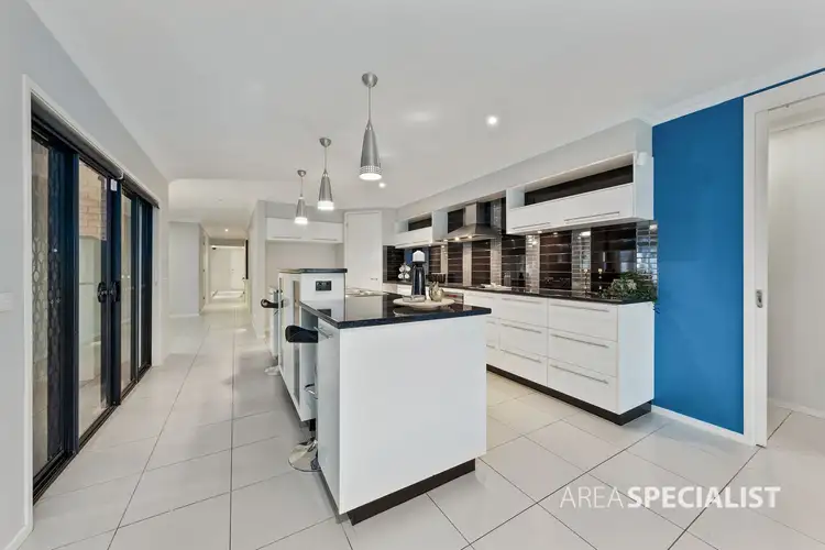 Fourth view of Homely house listing, 8 Daintree Retreat, Caroline Springs VIC 3023