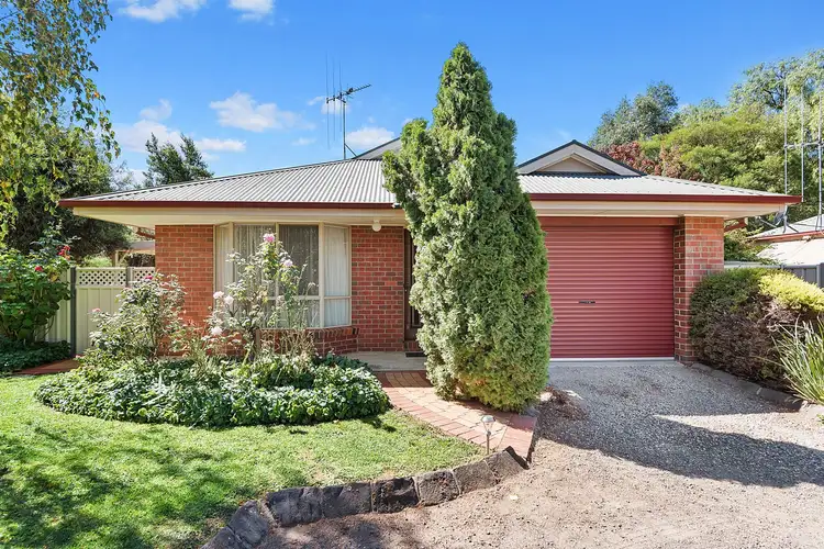 Main view of Homely unit listing, 3/27 Weeroona Avenue, North Bendigo VIC 3550
