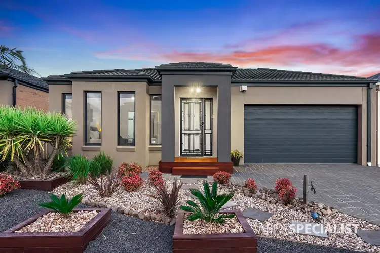 Second view of Homely house listing, 8 Mitchley Court, St Albans VIC 3021