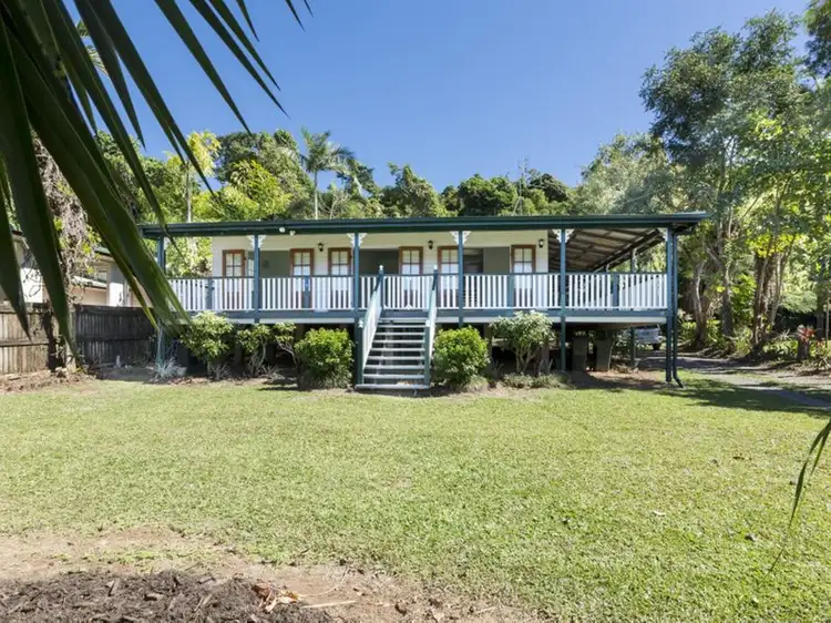 17 ENID Street, Flying Fish Point QLD 4860