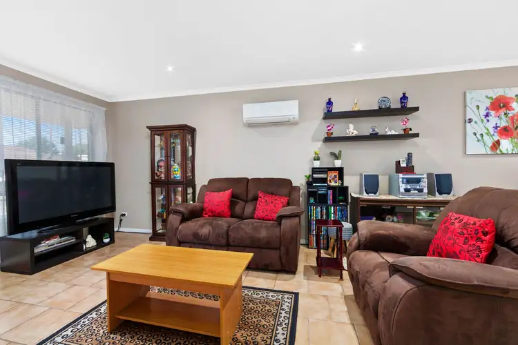 Third view of Homely unit listing, 90 Welwyn Parade, Deer Park VIC 3023