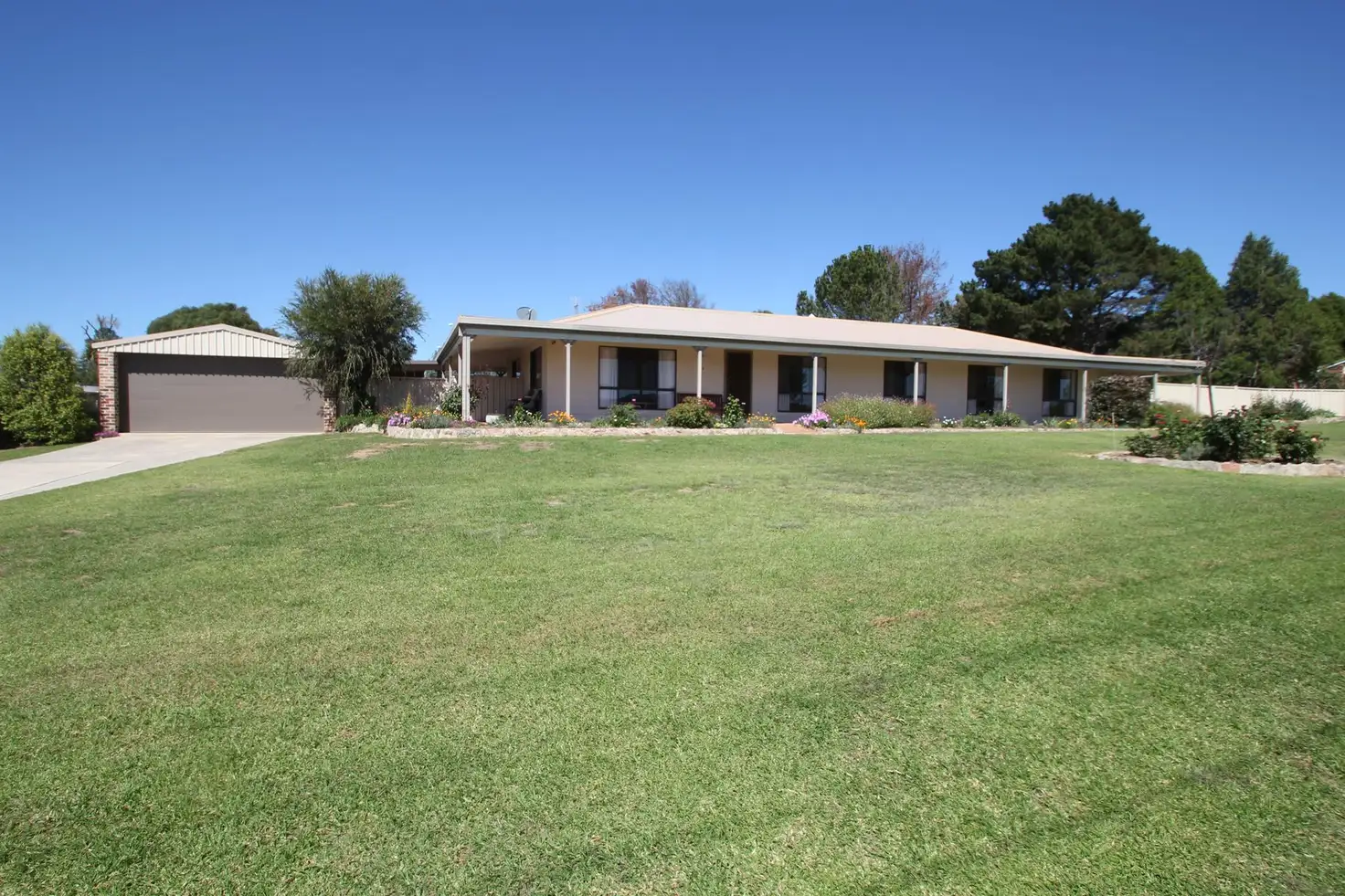 Main view of Homely house listing, 85 Drummond Street, Tenterfield NSW 2372