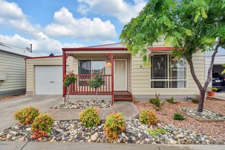 9/13 Sundial Blvd, Tarneit VIC 3029