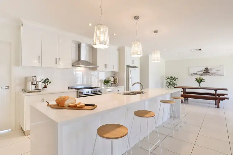 Sixth view of Homely house listing, 4 Desert Lily Court, Mildura VIC 3500