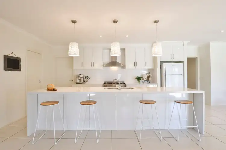 Seventh view of Homely house listing, 4 Desert Lily Court, Mildura VIC 3500