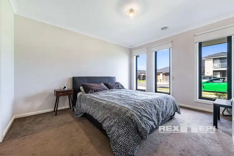 Fifth view of Homely house listing, 16 Zoe Lane, Officer VIC 3809