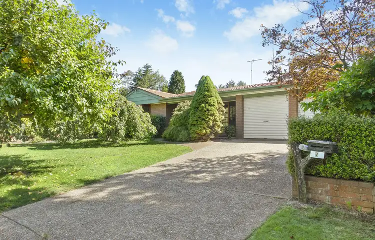 7 Beatty Road, Wentworth Falls NSW 2782