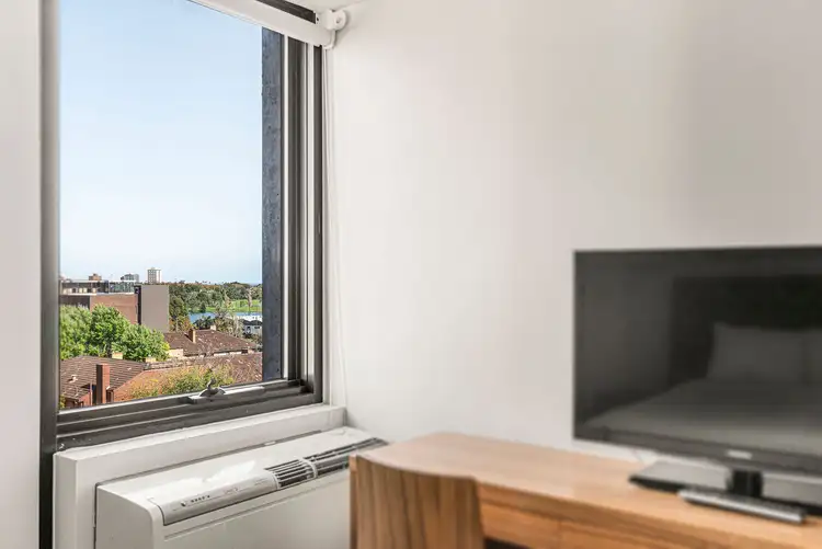 Fifth view of Homely studio listing, 728/572 St Kilda Road, Melbourne VIC 3004
