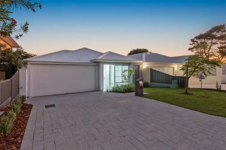 16A Sporing Way, Hillarys WA 6025