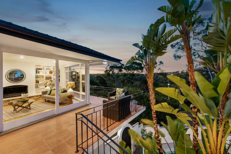 26 Rembrandt Drive, Middle Cove NSW 2068