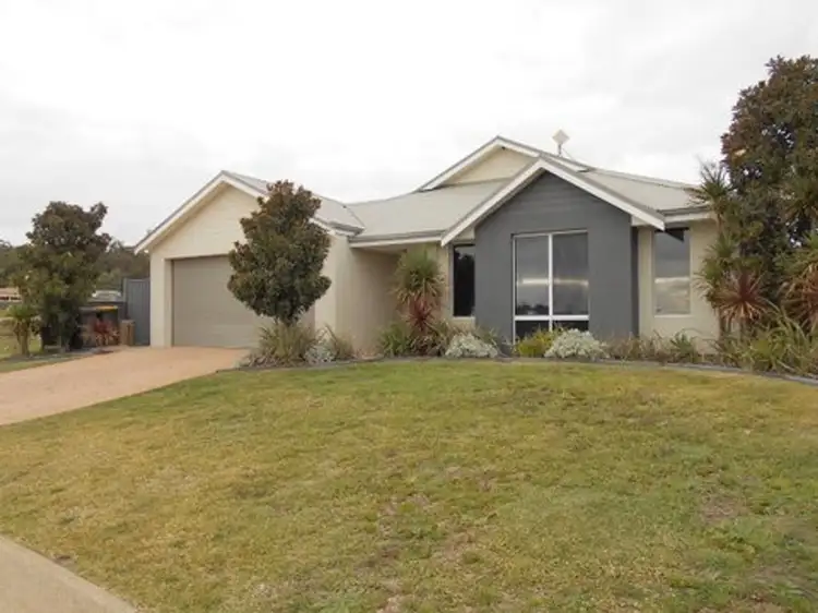 Second view of Homely house listing, 8 Pyke Gardens, Boddington WA 6390