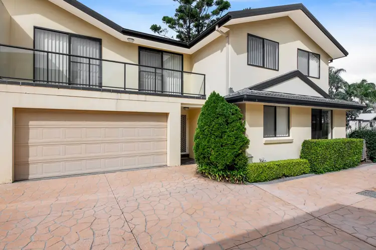 Main view of Homely townhouse listing, 4/160 Ocean Parade, Blue Bay NSW 2261
