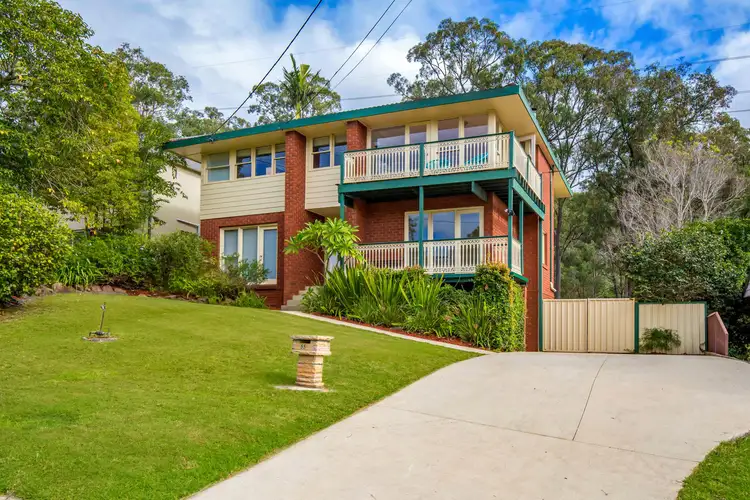55 Greenhaven Drive