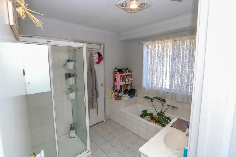 Fifth view of Homely house listing, 2 Crow Crescent, Kyabram VIC 3620