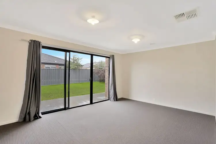 Fifth view of Homely house listing, 52 Kingston Drive, Eaglehawk VIC 3556
